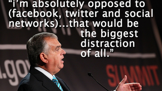 U.S. Transportation Secretary Hates Facebook, Twitter While Driving